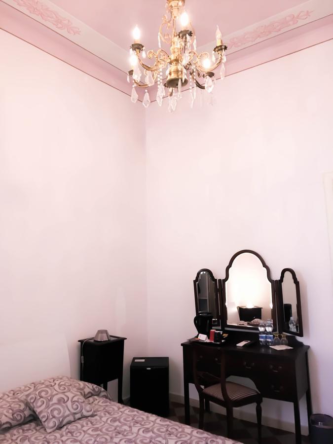 Eleonora Room & Breakfast Oristano Dış mekan fotoğraf